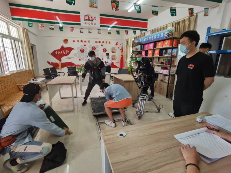追星女孩心理学分析报告：济源市广告片拍摄公司揭秘饭圈应援式传播逻辑